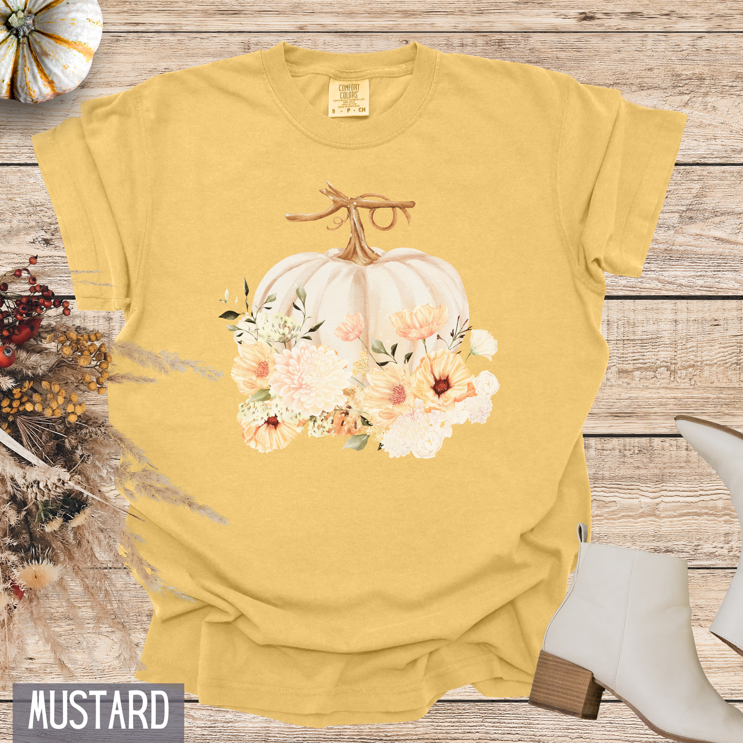 Vintage Retro Autumn Pumpkin with Flowers Custom Design T-shirt