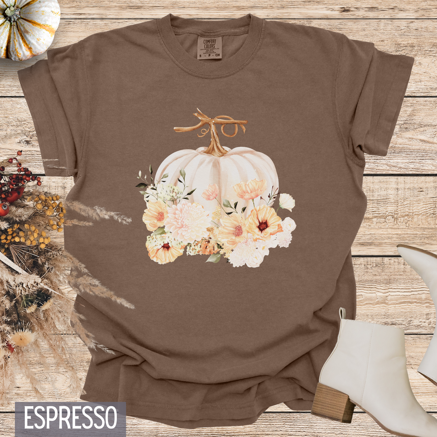 Vintage Retro Autumn Pumpkin with Flowers Custom Design T-shirt